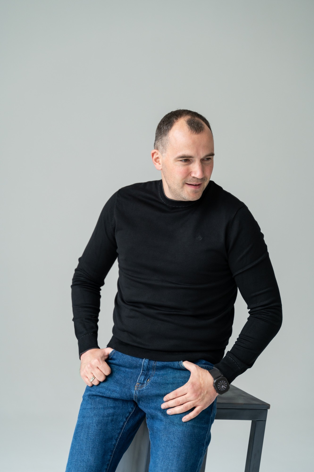 Черный пуловер CMT (K009)