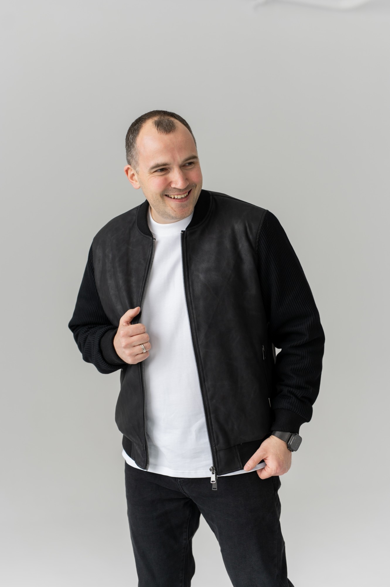 Бомбер  CMT (U24)